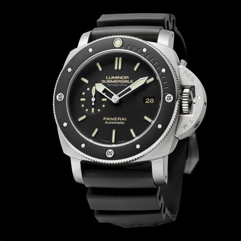 panerai pam 389 luminor submersible amagnetic|pam 389 underwater.